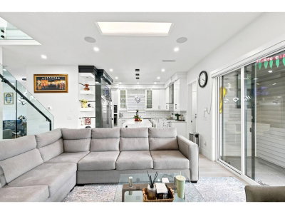 13271 80 Avenue | Surrey British Columbia | Slide Image Eight