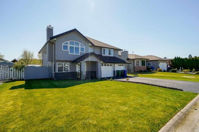 31274 WAGNER Drive | Abbotsford British Columbia | Slide Image Three