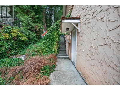1375 BURNSIDE Road | West Vancouver British Columbia | Slide Image Thirty-four
