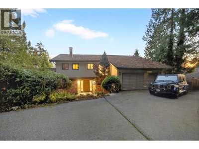 1375 BURNSIDE Road | West Vancouver British Columbia | Slide Image Four