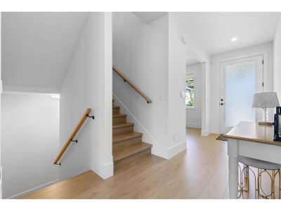 7147 ELWOOD Drive | Chilliwack British Columbia | Slide Image Eight