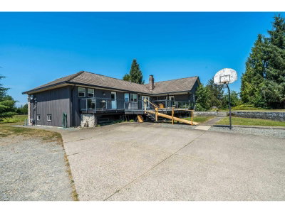 7094 267 Street | Langley British Columbia | Slide Image Five