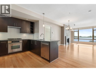 14200 RIVERPORT Way | Richmond British Columbia | Slide Image Three