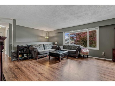 9324 JAMES Street | Chilliwack British Columbia | Slide Image Six