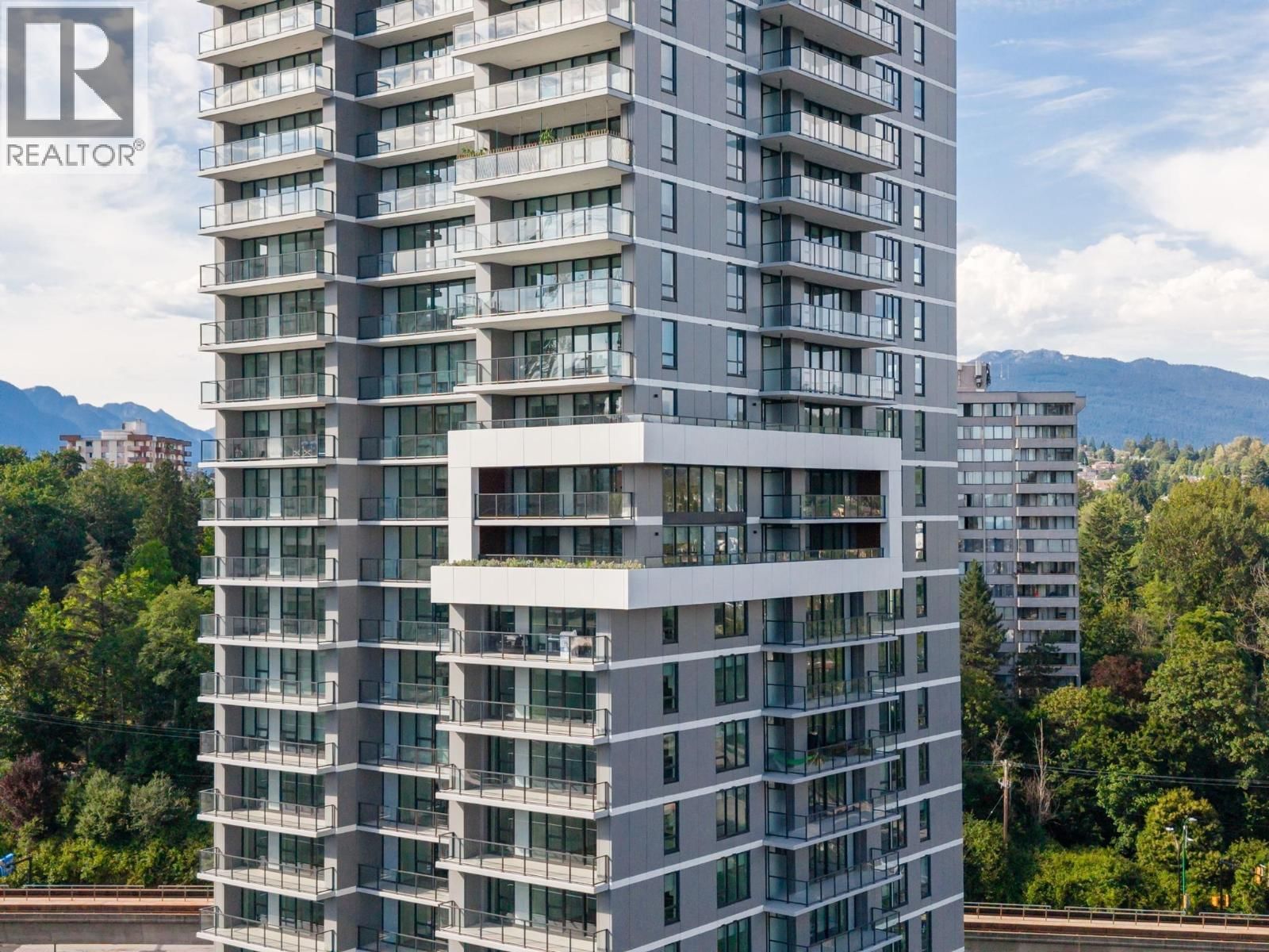 2135 SPRINGER Avenue, Burnaby, British Columbia V5B 0C1