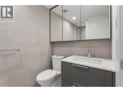 2135 SPRINGER Avenue | Burnaby British Columbia | Slide Image Twenty