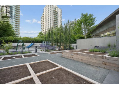 2135 SPRINGER Avenue | Burnaby British Columbia | Slide Image Thirty-one
