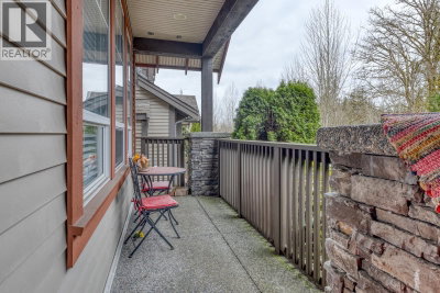 22834 FOREMAN Drive | Maple Ridge British Columbia | Slide Image Three