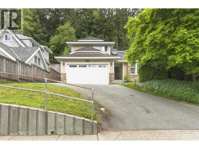 1659 DEEP COVE Road | North Vancouver British Columbia | Slide Image Twenty-nine
