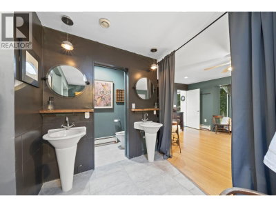 507 JEFFERSON Avenue | Coquitlam British Columbia | Slide Image Seventeen