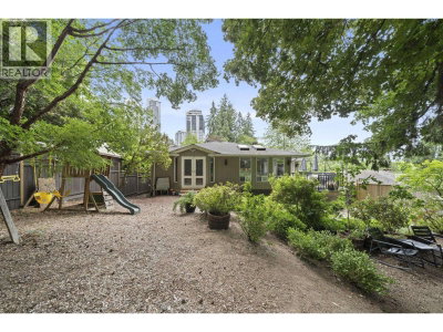 507 JEFFERSON Avenue | Coquitlam British Columbia | Slide Image Thirty-six