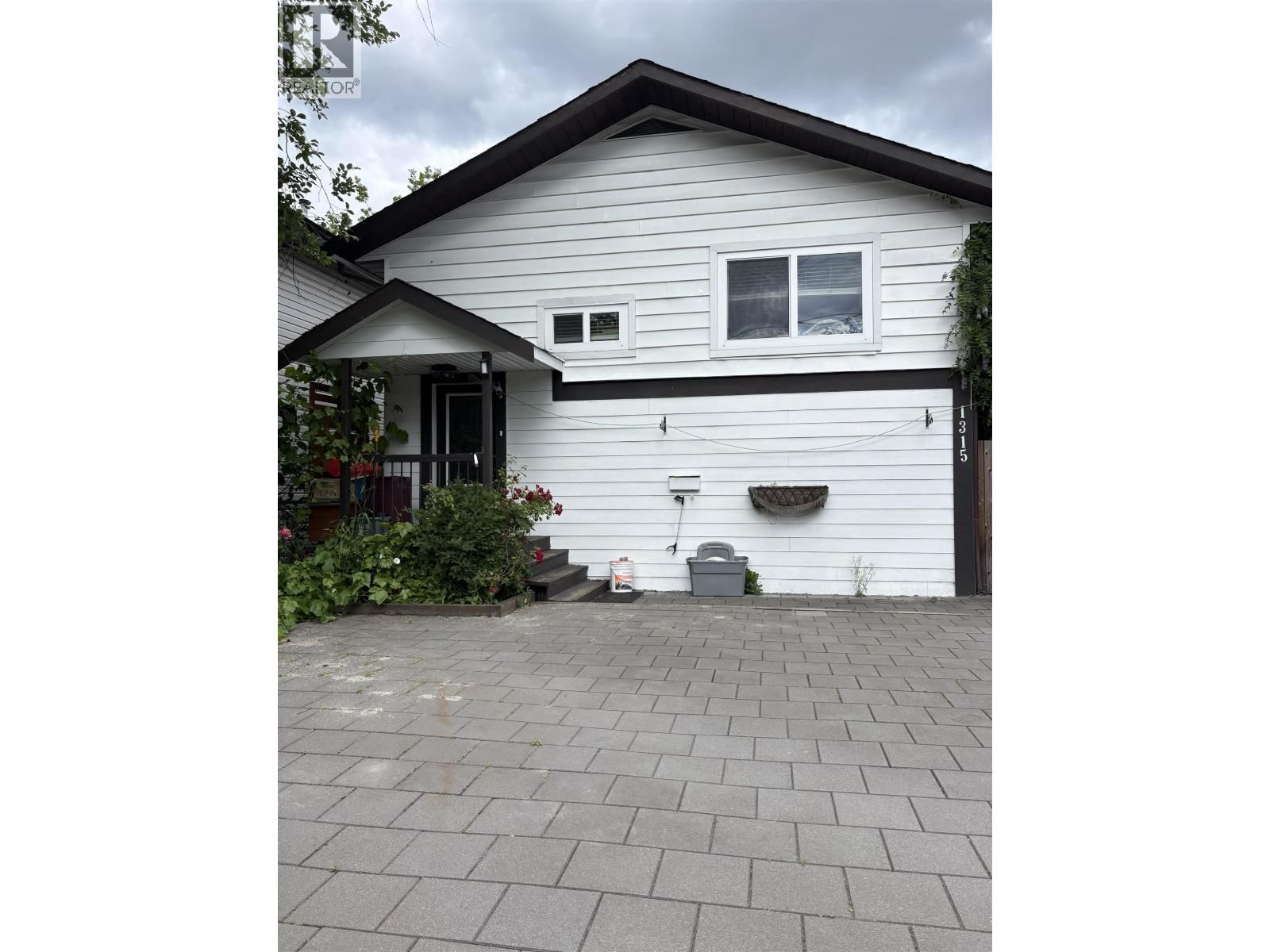 1315 PITT RIVER Road, Port Coquitlam, British Columbia V3C 1N8