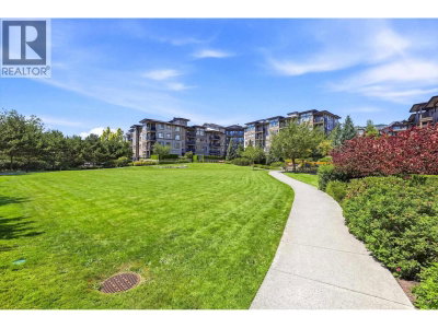 3178 DAYANEE SPRINGS Boulevard | Coquitlam British Columbia | Slide Image Eight