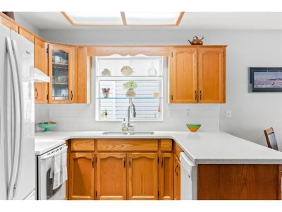 2830 CROSSLEY Drive | Abbotsford British Columbia | Slide Image Eight