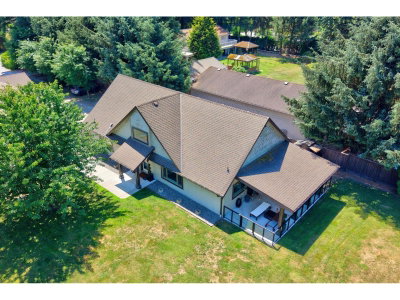 19185 90 Avenue | Surrey British Columbia | Slide Image Three