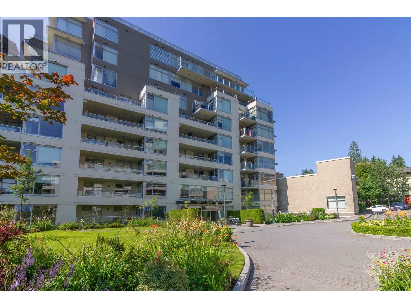 9298 UNIVERSITY Crescent, Burnaby, British Columbia V5A 4X8
