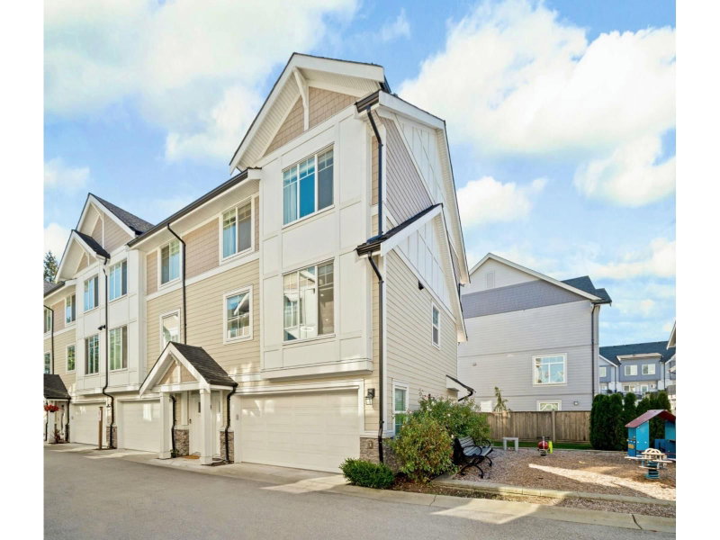 7056 192 Street Surrey British Columbia, V4N 6S6 - 3 Bedrooms Home For Sale