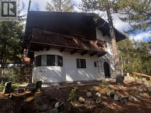 8588 DRIFTER Way Whistler British Columbia, V8E 0G2 - 4 Bedrooms Home For Sale