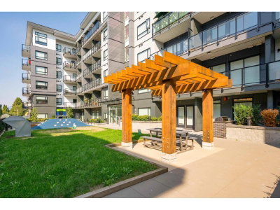 10777 138 Street | Surrey British Columbia | Slide Image Twenty-five