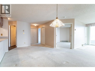 69 JAMIESON Court | New Westminster British Columbia | Slide Image Twelve