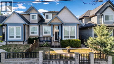 907 HARRIS Avenue | Coquitlam British Columbia | Slide Image One