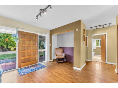 18224 32 Avenue | Surrey British Columbia | Slide Image Seventeen