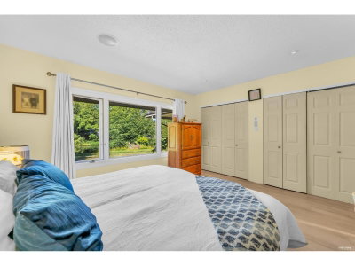 18224 32 Avenue | Surrey British Columbia | Slide Image Twenty-five