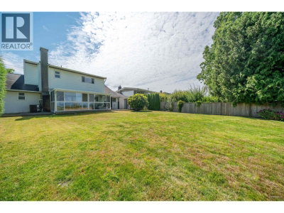 5835 CRESCENT Drive | Delta British Columbia | Slide Image Twelve
