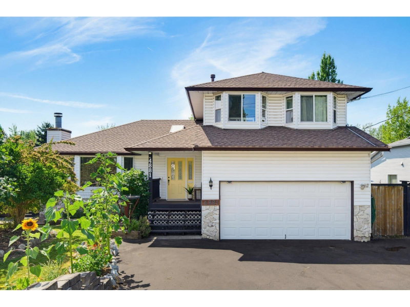 4881 216 Street Langley British Columbia, V3A 2M8 - 3 Bedrooms Home For Sale