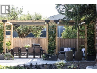 6320 YEATS Crescent | Richmond British Columbia | Slide Image Eleven