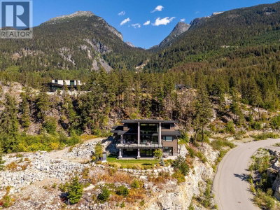 9292 STELLER'S Way | Whistler British Columbia | Slide Image Thirty-six