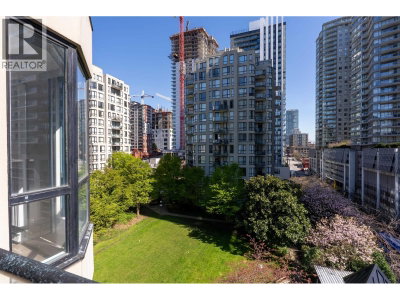 55 TENTH Street | New Westminster British Columbia | Slide Image Nine