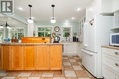 22592 132 Avenue | Maple Ridge British Columbia | Slide Image Fourteen