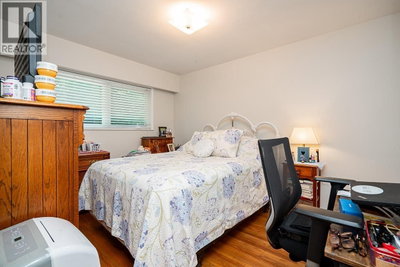 22592 132 Avenue | Maple Ridge British Columbia | Slide Image Eighteen