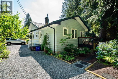 22592 132 Avenue | Maple Ridge British Columbia | Slide Image Four