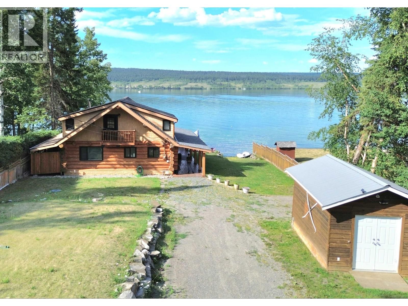 4619 CAVERLY Road, Lac La Hache, British Columbia V0K 1T0