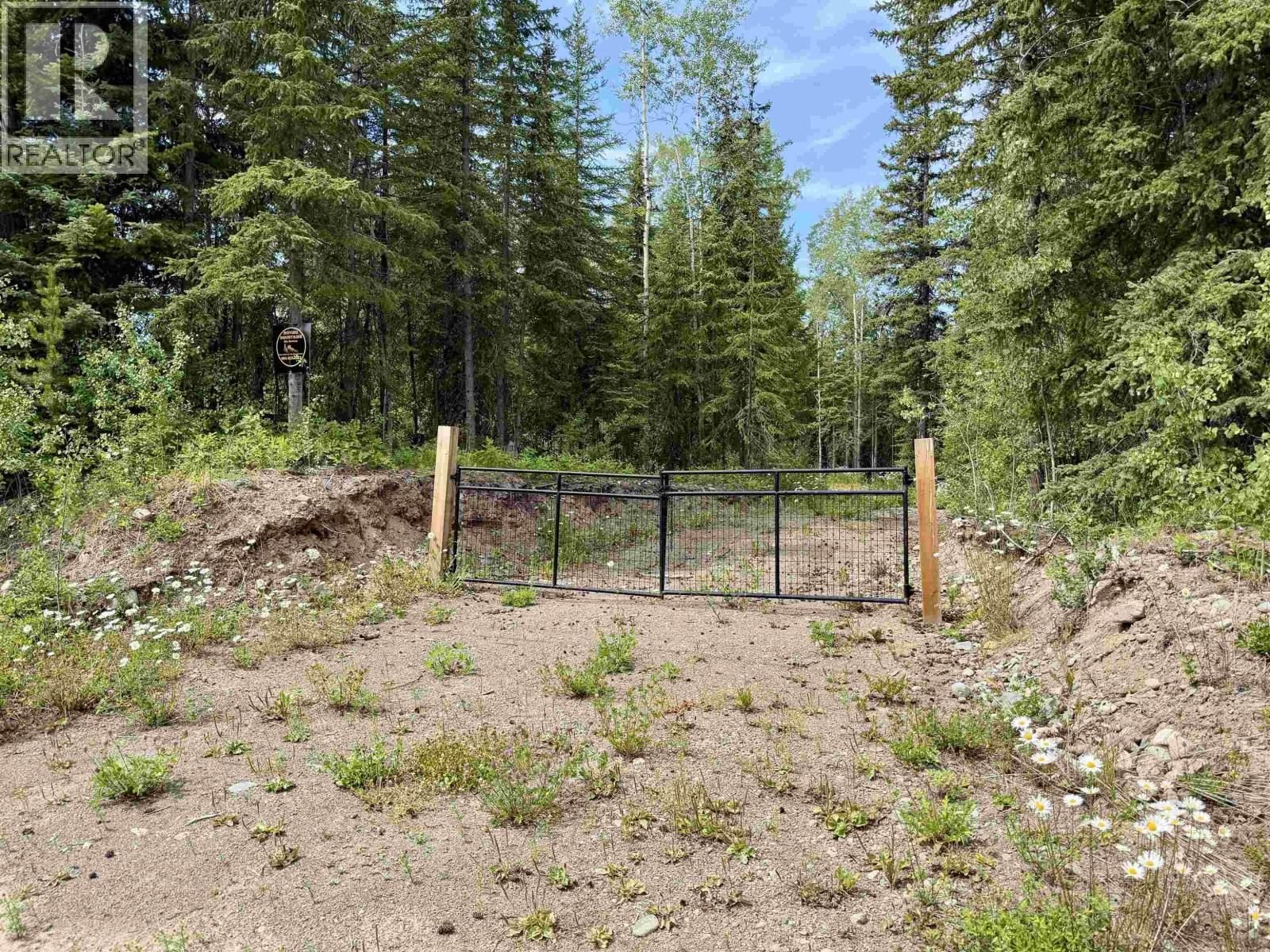 48 SANGSTER Road, Deka Lake / Sulphurous / Hathaway Lakes, British Columbia V0K 1X3