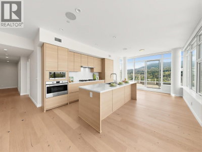 305 MORRISSEY Road | Port Moody British Columbia | Slide Image Thirteen