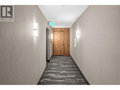 305 MORRISSEY Road | Port Moody British Columbia | Slide Image Six
