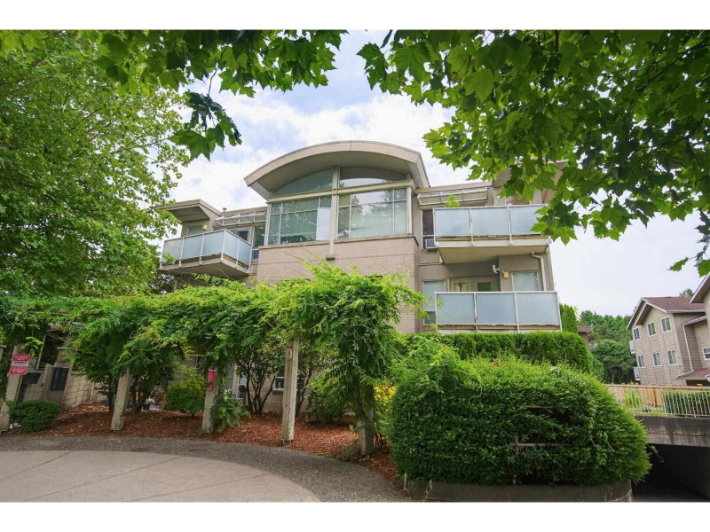 33682 MARSHALL Road Abbotsford British Columbia, V2S 1L1 - 2 Bedrooms Condo For Sale