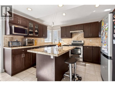 1671 MALLARD Court | Coquitlam British Columbia | Slide Image Twelve