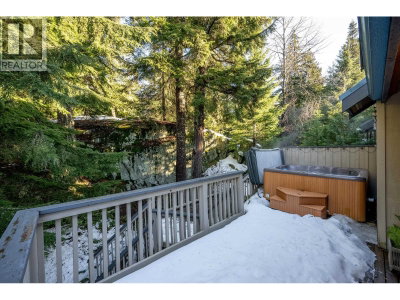 2219 ASPEN Drive | Whistler British Columbia | Slide Image Eleven