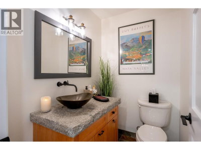 2219 ASPEN Drive | Whistler British Columbia | Slide Image Twelve