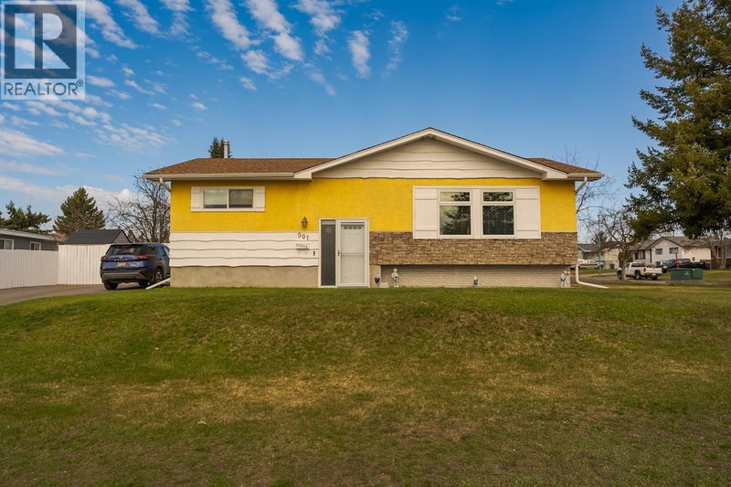 901 VEDDER Crescent Prince George British Columbia, V2M 3T1 - 3 Bedrooms Home For Sale