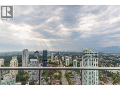 6000 MCKAY Avenue | Burnaby British Columbia | Slide Image Five
