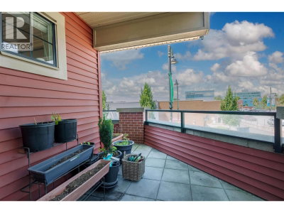 11882 226TH Street | Maple Ridge British Columbia | Slide Image Thirteen