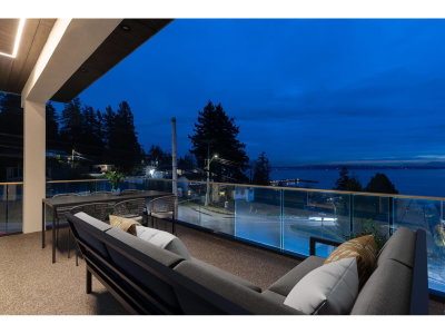14799 OXENHAM Avenue | White Rock British Columbia | Slide Image Four
