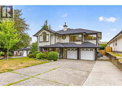 23555 108 Avenue | Maple Ridge British Columbia | Slide Image Two