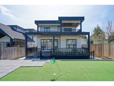 15919 RUSSELL Avenue | White Rock British Columbia | Slide Image Thirty