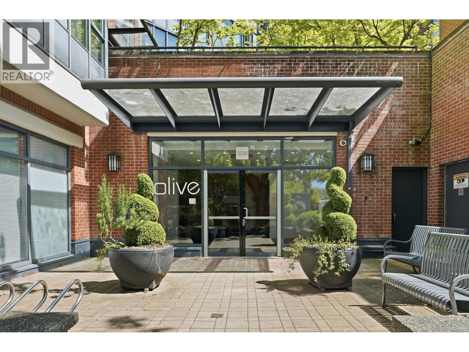 3228 TUPPER Street, Vancouver, British Columbia V5Z 4S7